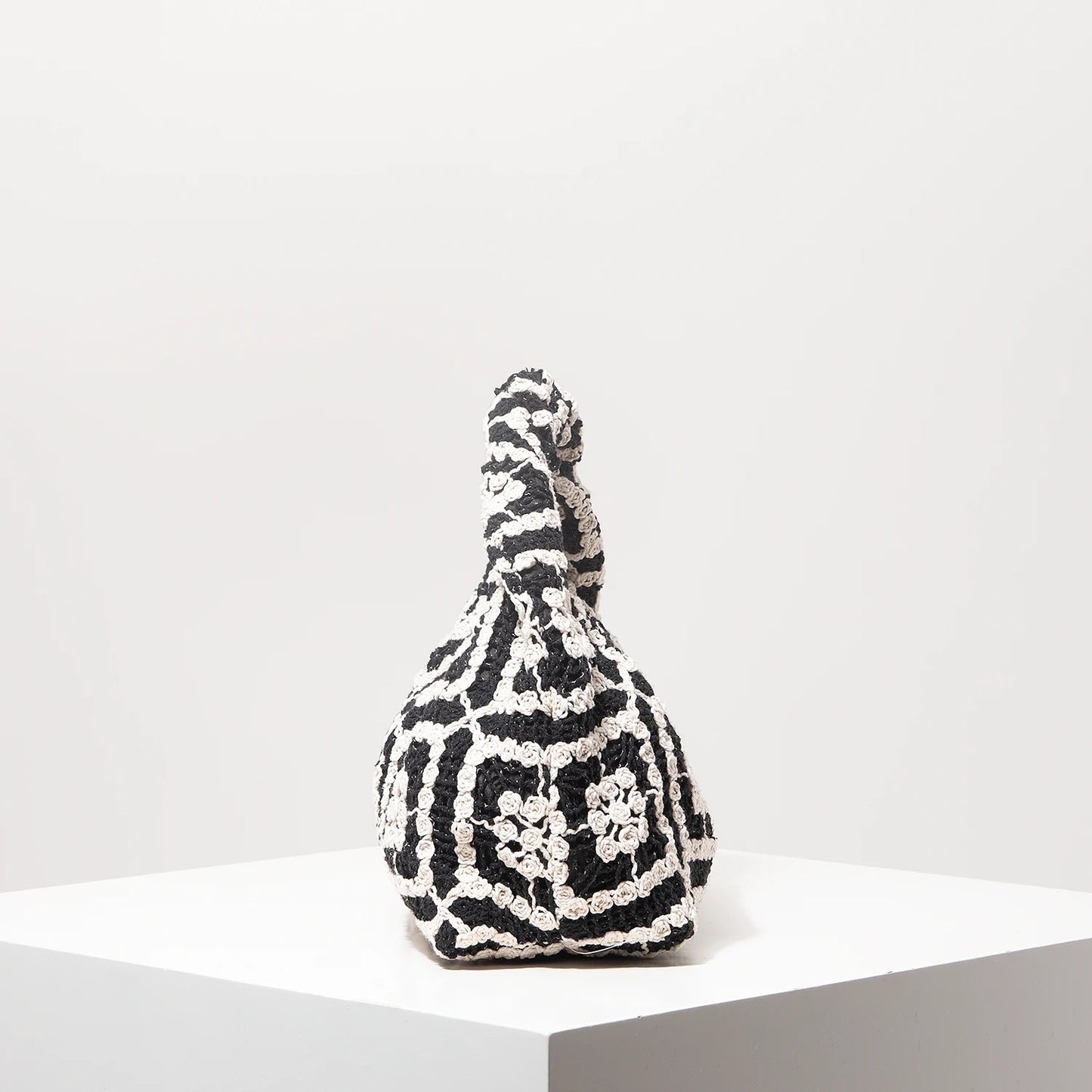 Pattern Hollow Woven Handbag，Bohemia Beach Bags for Women，Crochet Set，Beach Accessories Women，Travel Must Haves（Random Pattern）