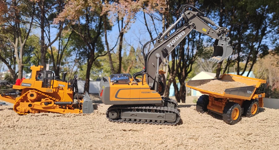 4WD Remote Control Excavator Toy Radio Controlled RC Dump Truck Vehicle Crawler Bulldozer Construction Buggy Light and Sound Car