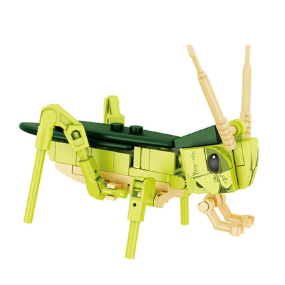 City Farm Vegetable Garden Cute Animals Insect Dragonfly Spider Mantis Centipede Grasshopper Honeybee Building Block Bricks Toy