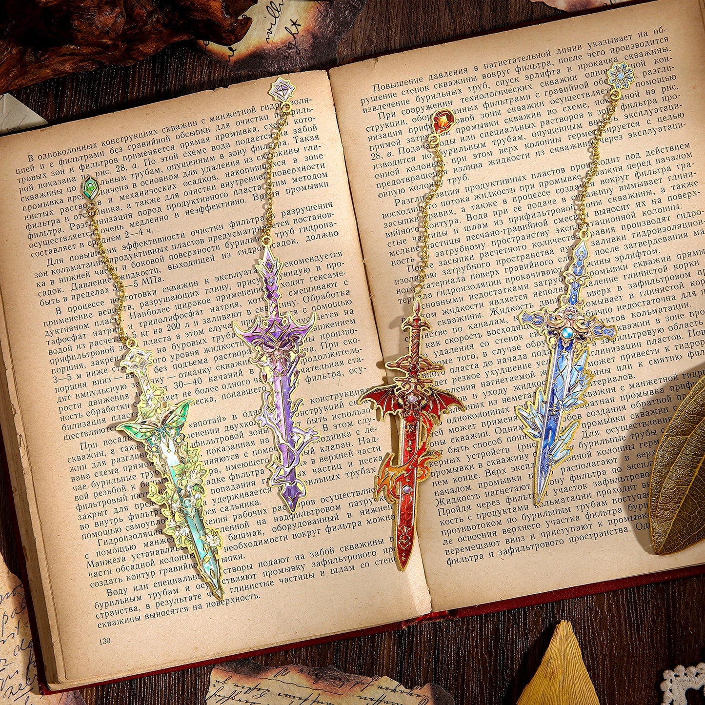 4pcs Fantasy Sword Bookmarks for Books, Journals, Planners - Cool Metal Book Markers for Reading Women & Men, Unique Book Marks