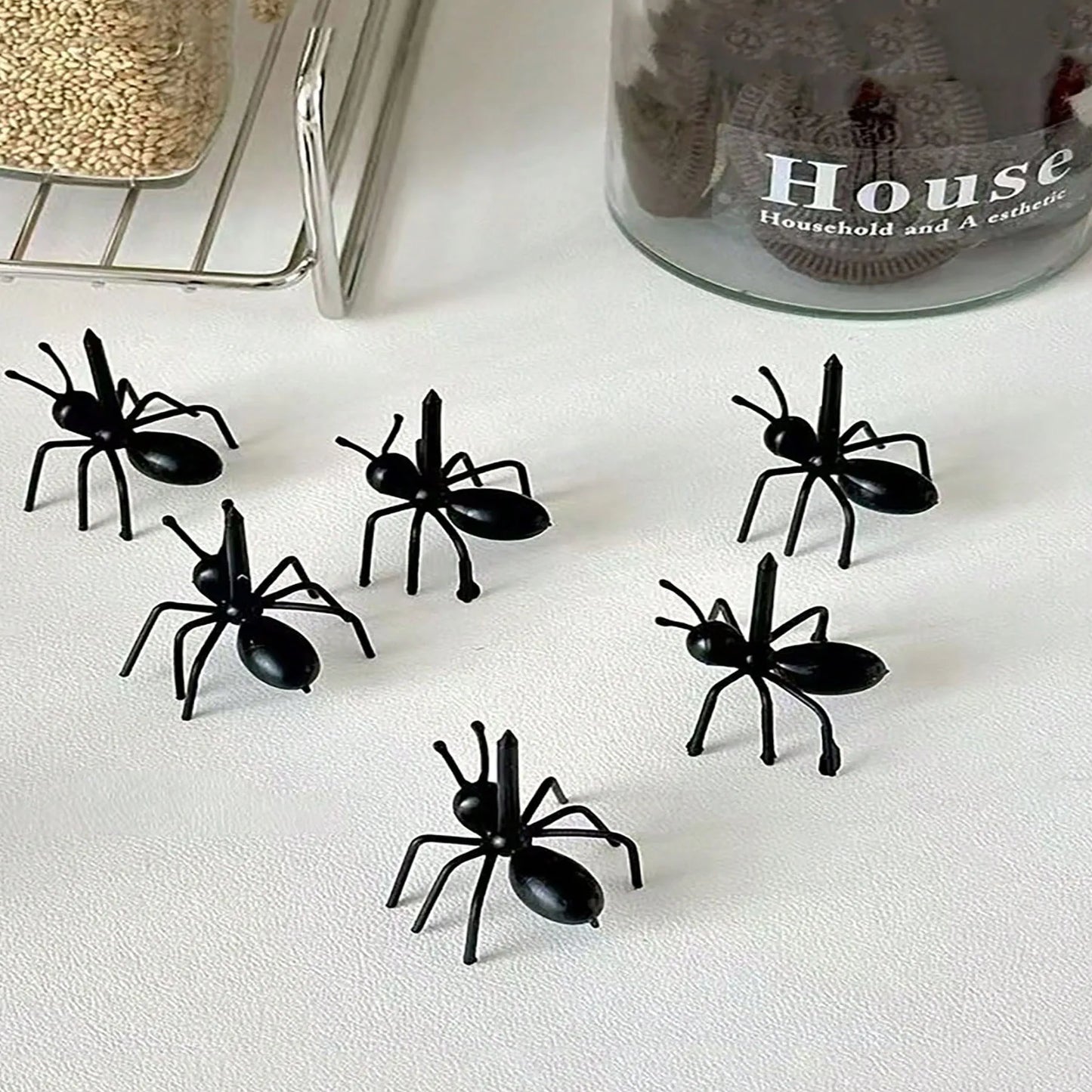 12pcs Halloween Creative Ant Fruit Sticks, Fruit Forks, Reusable Food and Fruits, Halloween Party Decorations, Home Decor