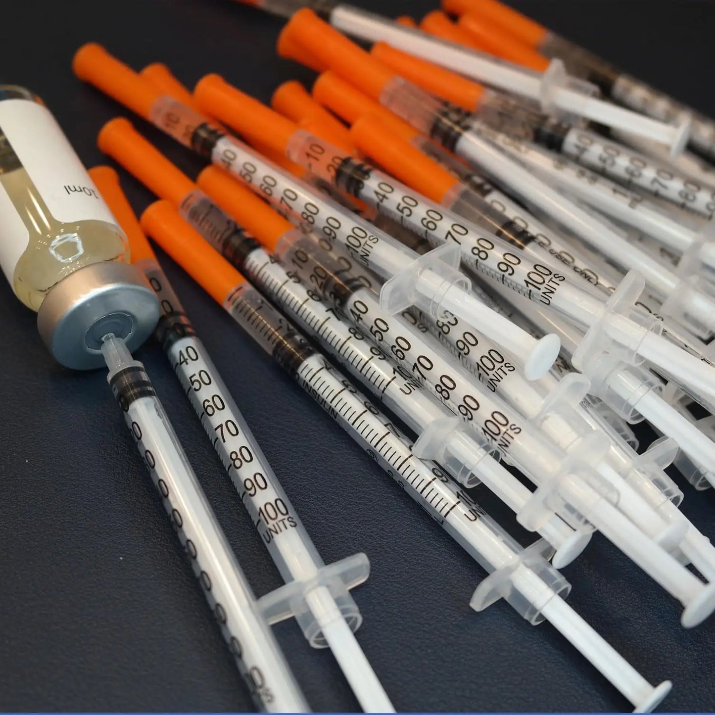 50pcs/10pcs/1pc 0.5ml Disposable Plastic Veterinary Syringes with Needles, Suitable for Pets and Farm Animals; Syringes