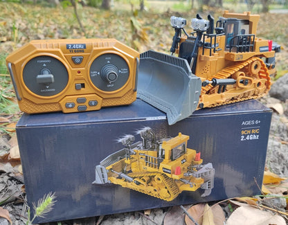 4WD Remote Control Excavator Toy Radio Controlled RC Dump Truck Vehicle Crawler Bulldozer Construction Buggy Light and Sound Car