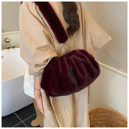 Cute and Versatile Winter Crossbody Bags Mink Fur Wrinkle Relaxed Texture Cloud Shell Bag Women Fashion Tote Shoulder Bag
