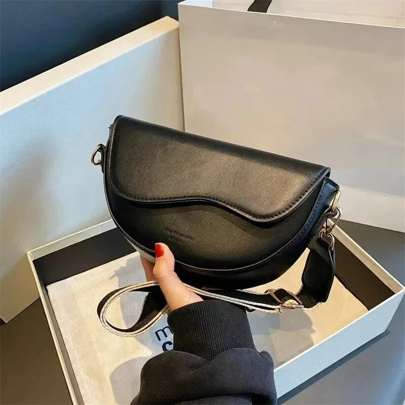 Vintage PU Leather Crossbody Bag for Women Small Saddle Shoulder Bag with Wide Strap Flap Design
