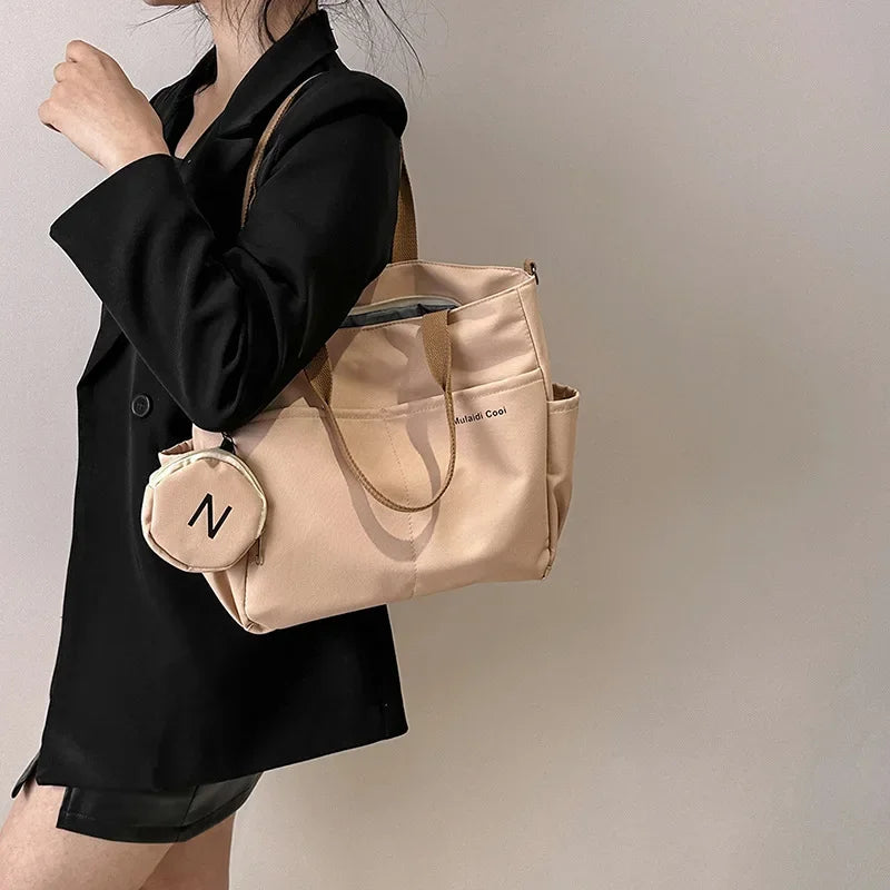 Large capacity Korean version crossbody bag suitable for both male and female college students travel shoulder bag commuting bag