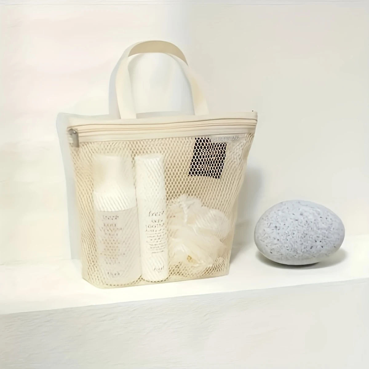 Portable makeup bag Mesh waterproof bath bag Gym bag Sundry storage bag Travel toiletry bag
