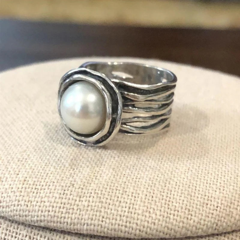 Niche Vintage Ethnic Hollow Inlay Pearl Rings For Women Birthday Party Gift Accessories Custom Jewelry