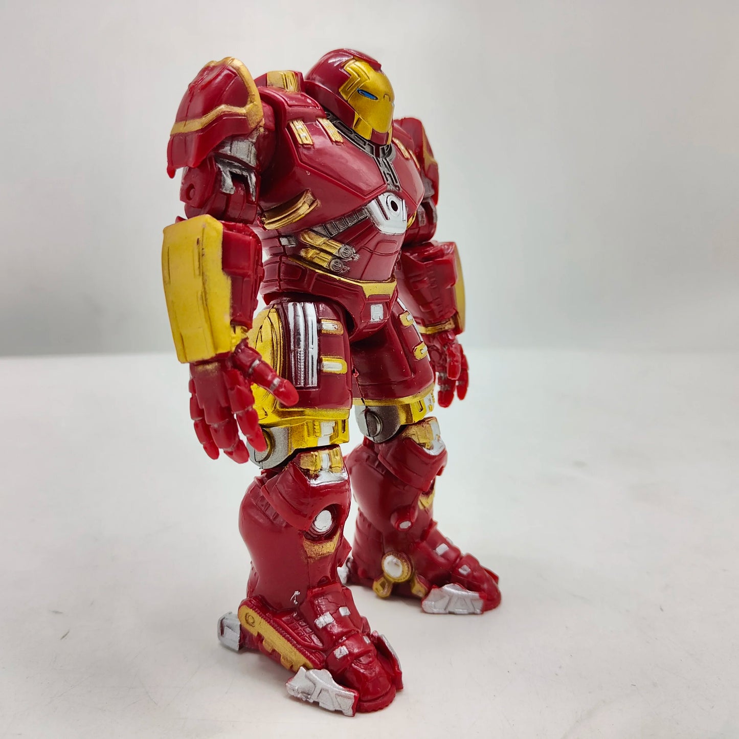 Hulkbuster Ironman Hulk Action Figure Collection Toys Articulated Joints Moveable Model With Light