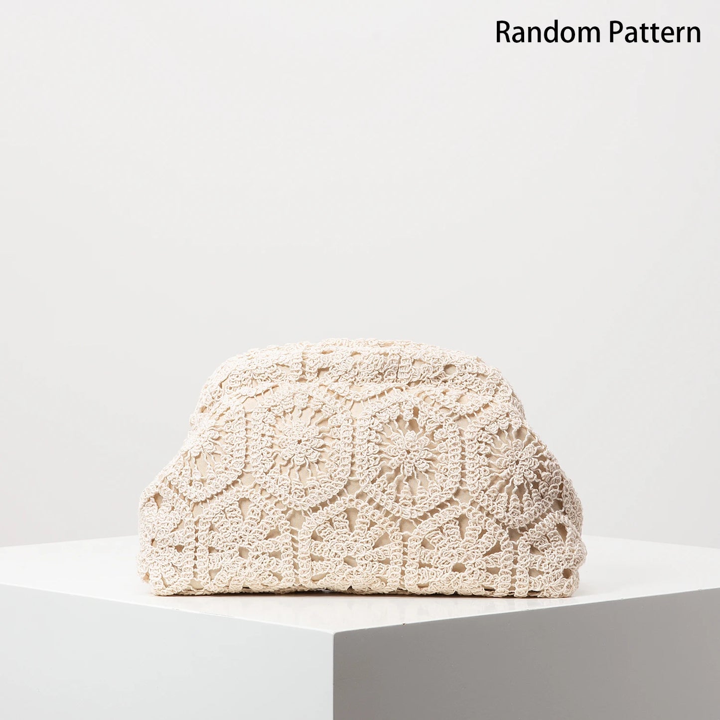 Pattern hollow woven bag, simple clutch bag, Bohemian clip bag, holiday casual straw purse, beach bag (random pattern)