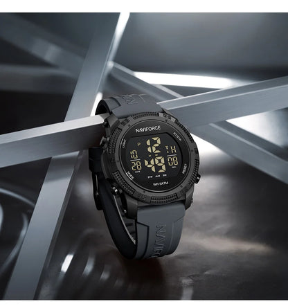 NAVIFORCE 7104 Sports Men's LCD Digital Leisure Date Week Alarm Clock Waterproof Silicone Strap Electronic Watch électronique