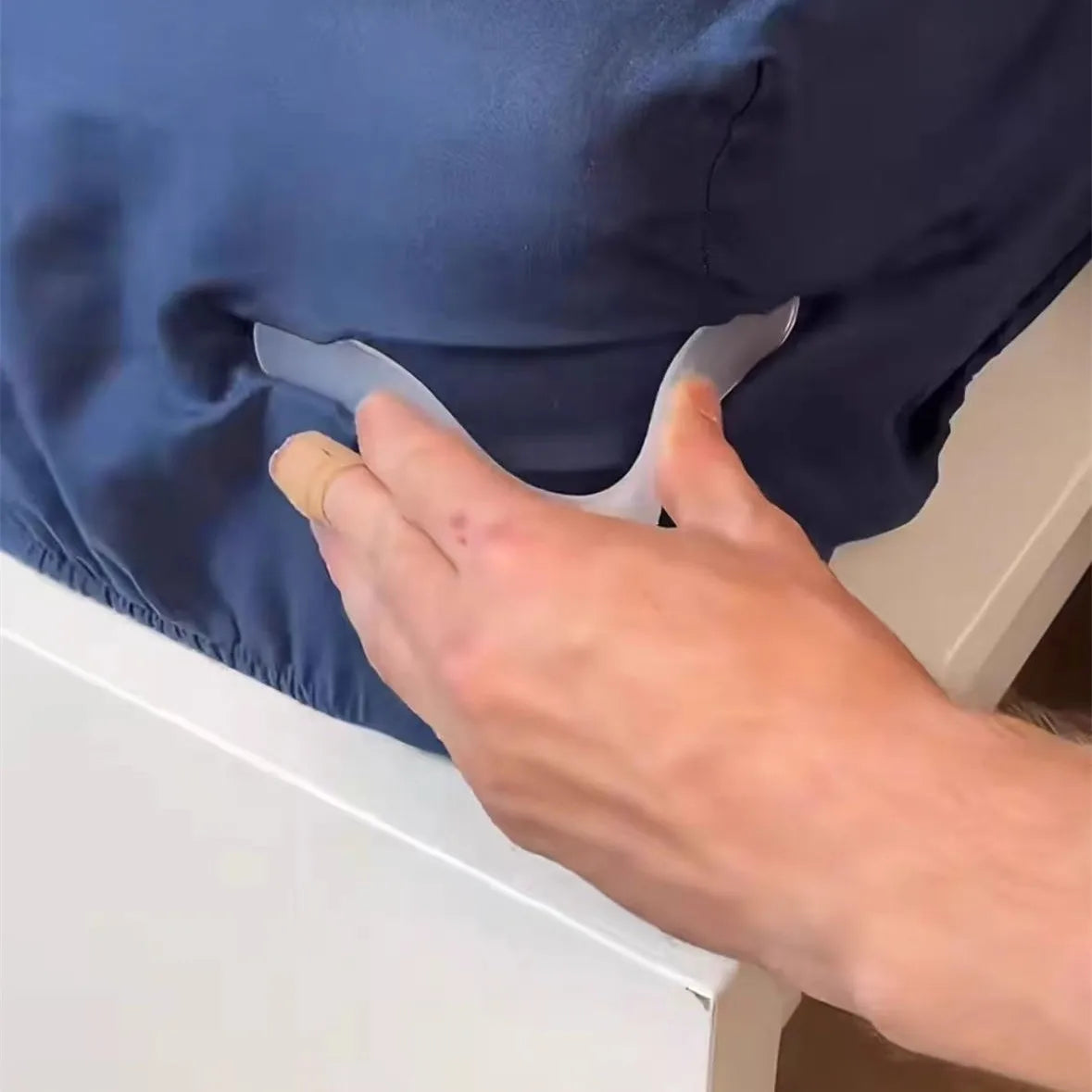 Universal Bedsheet Corner Tightener Clips Invisible Bedspread Secure Holder with Heavy-Duty Mattress Straps Sheets Slot Locks