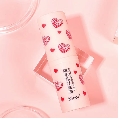 Pre-makeup isolation base stick, less prone to powder sticking, natural makeup effect, matte coverage, and long-lasting makeup