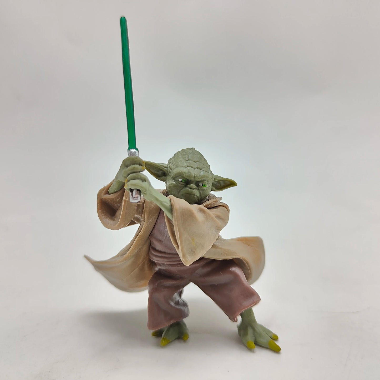 Manda lorian Master Yoda with Lightsaber Sword Action Figure Collection Model Toys