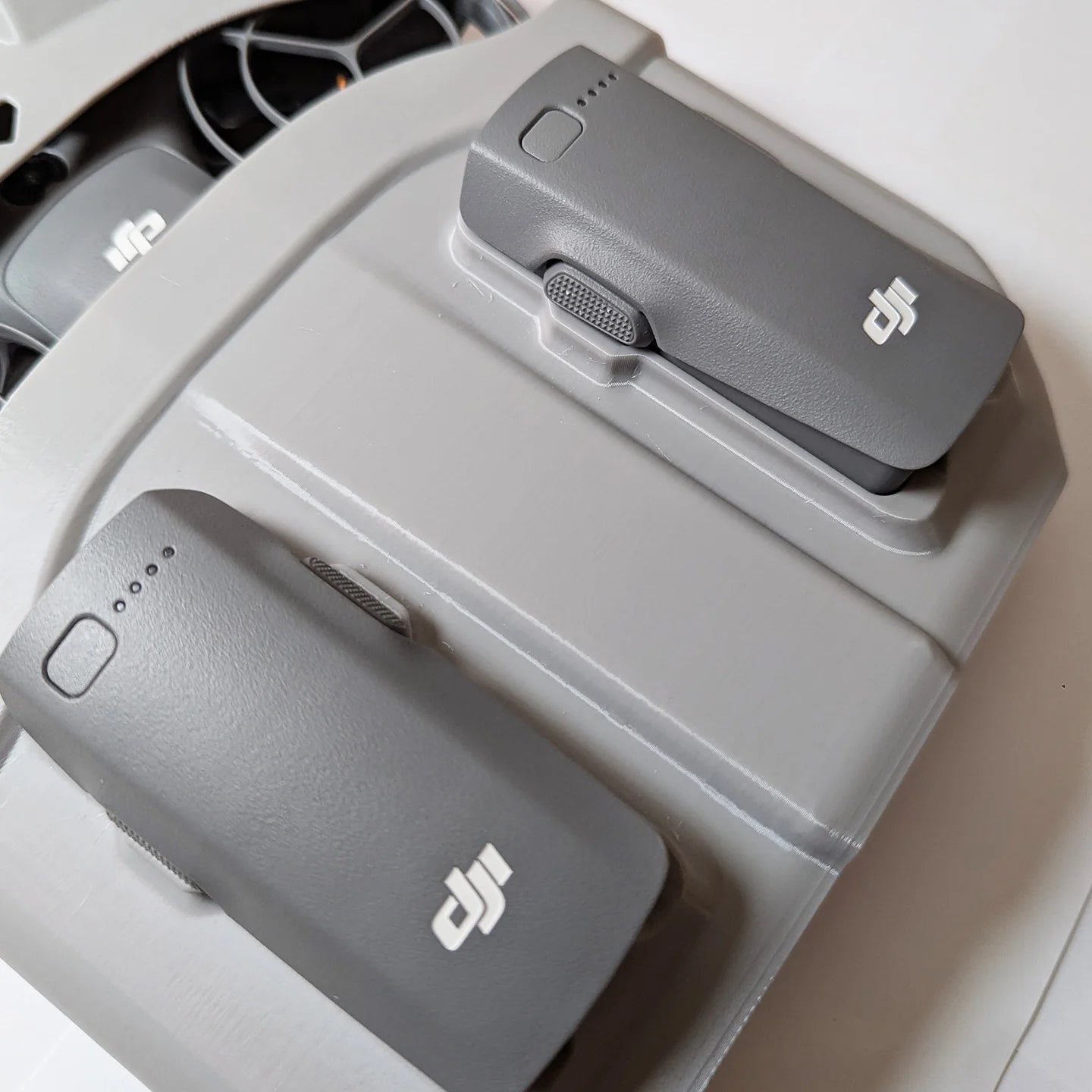 For DJI Neo 2 Drone Accessories Storage Box Organizer Portable Travel Bag Battery Slot Holder Protective Cover Case