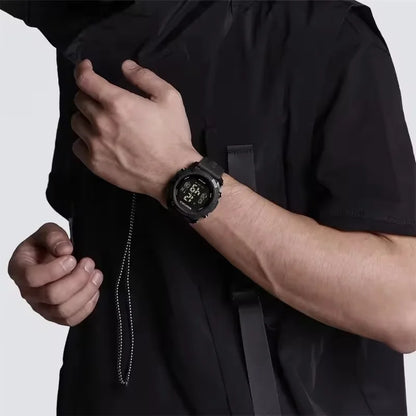 NAVIFORCE 7104 Sports Men's LCD Digital Leisure Date Week Alarm Clock Waterproof Silicone Strap Electronic Watch électronique