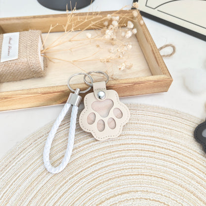 PU Leather Pet Hair Storage Bag Multi-Functional Portable Keychain Pet Memorial Keychain Keepsake Hair Storage for Pet Lovers