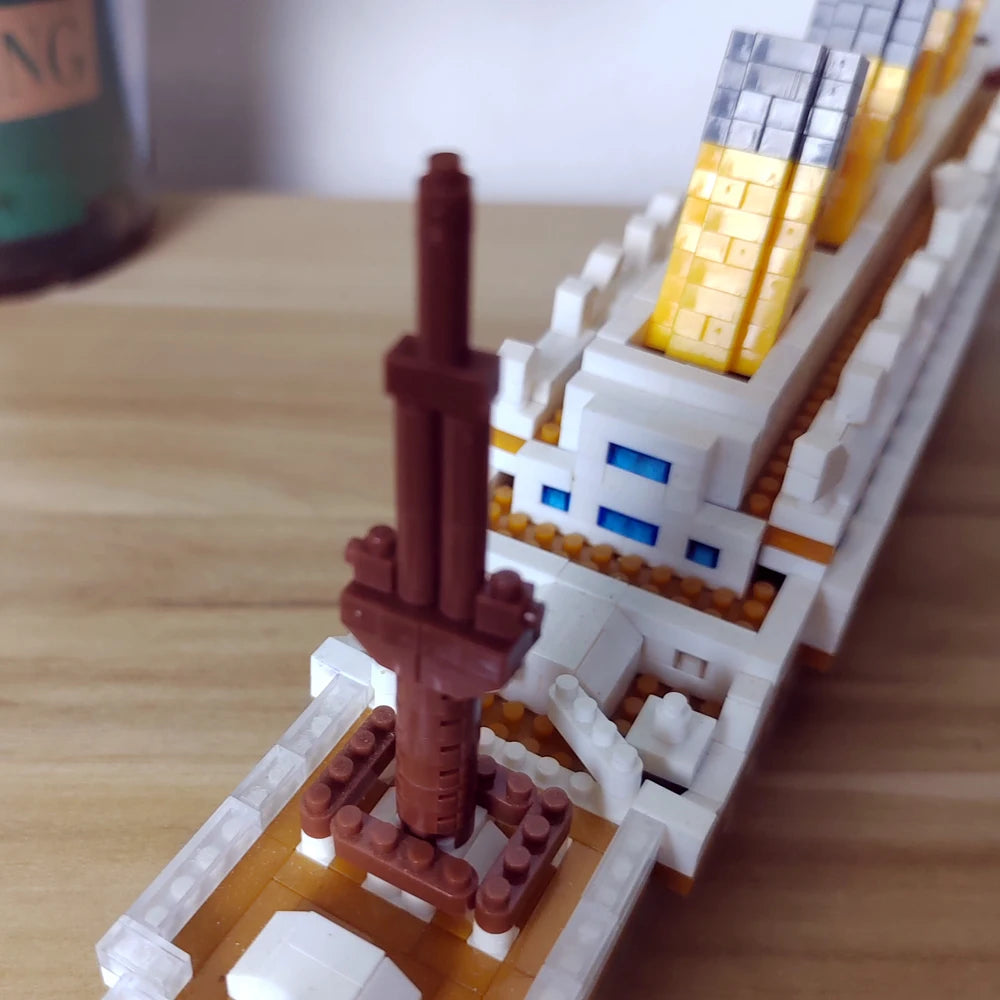 KNEW BUILT 6 Kinds Titanic Model Cruise Ship Building Block for Adult Micro Mini Brick Toy Perfect Gift Entertainment Decoration