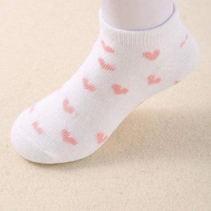 10 Pairs Adorable Kid's Socks - Comfortable Socks Suitable for Boys and Girls, Featuring Stripes and Heart-Shaped Patterns