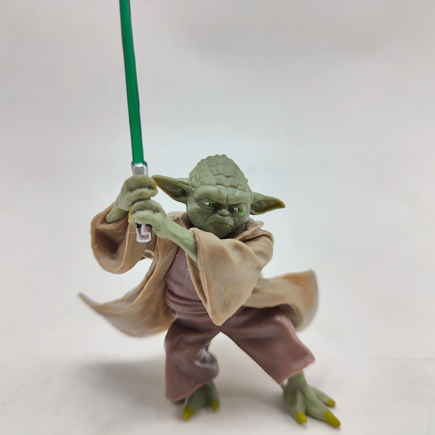 Manda lorian Master Yoda with Lightsaber Sword Action Figure Collection Model Toys