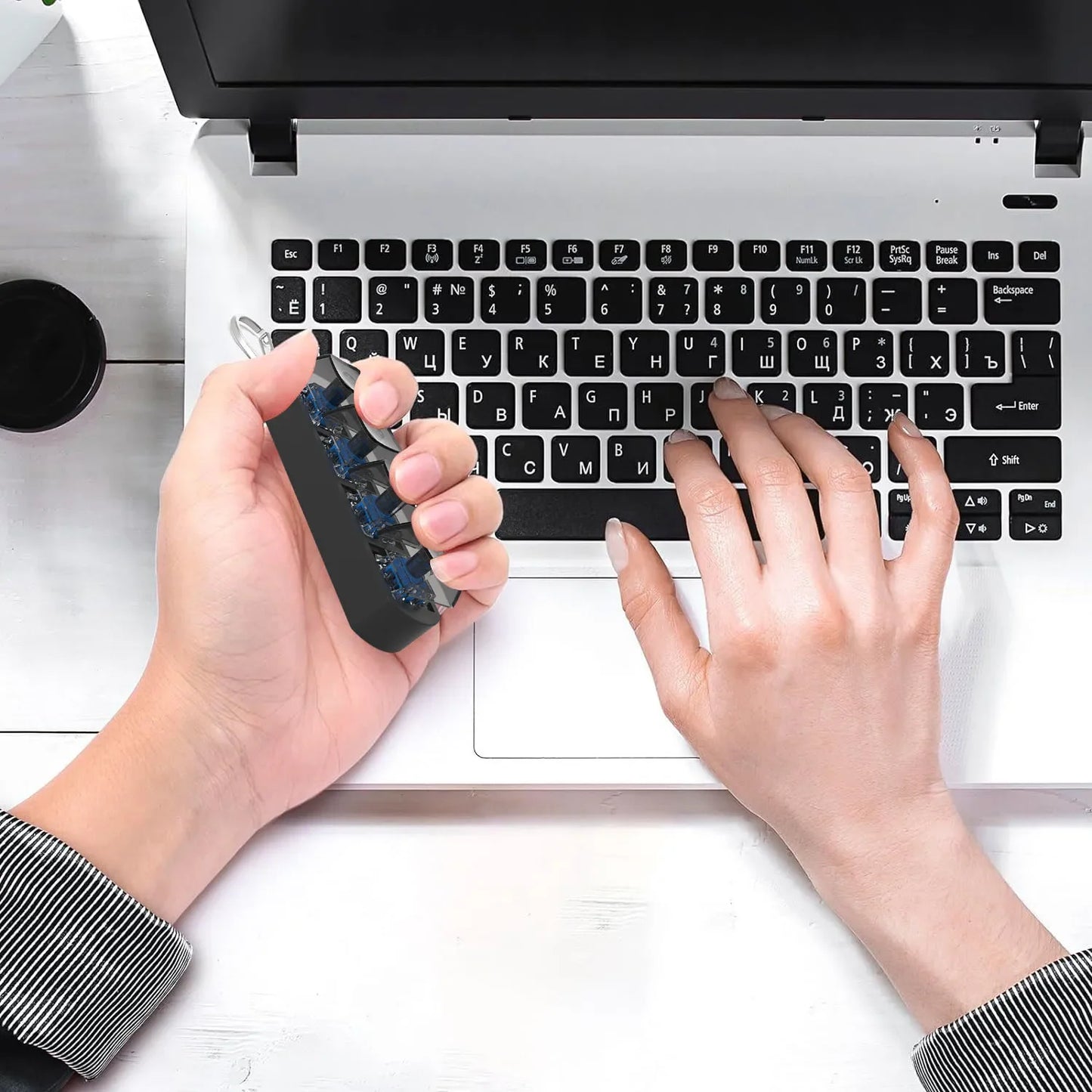4Keys Finger Button Anti-stress Toys Mechanical Keyboard Keycaps Office Decompression Calming Keychain Gifts for Children Adults