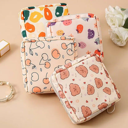 Heart Print Sanitary Napkins Storage Bag Feminine Period Pouch Portable Tampon Organizer Bag Mini Makeup Lipstick Storage Pouch