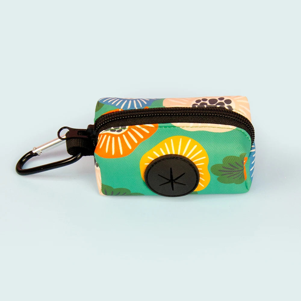 1pcs Colorful Design Dog Poo Bag Holder Dispenser Durable Use For Dog Leash Attachment (Without Poo Bag And Leash)