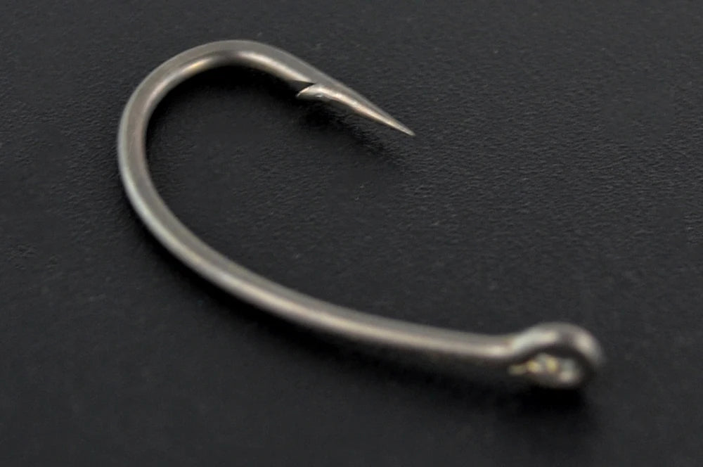 Hirisi 15x Carp Fishing Hooks With Eye Micro Barb High Carbon Steel Fish Hooks PTFE Coated Fishing Accessories X915