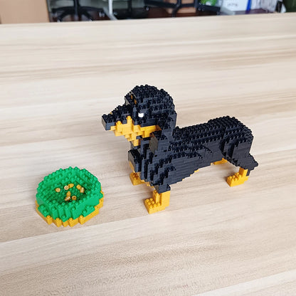 KNEW BUILT Dachshund Dog Model Micro Mini Building Blocks Set Educational Recreation Toys Pet Lover Gift Decoration Bricks