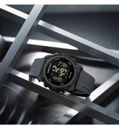 NAVIFORCE 7104 Sports Men's LCD Digital Leisure Date Week Alarm Clock Waterproof Silicone Strap Electronic Watch électronique