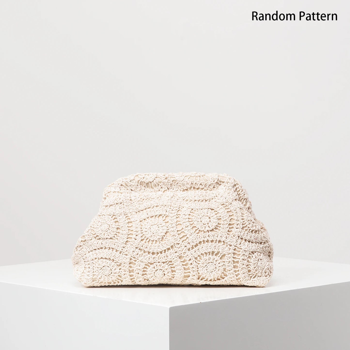 Pattern hollow woven bag, simple clutch bag, Bohemian clip bag, holiday casual straw purse, beach bag (random pattern)