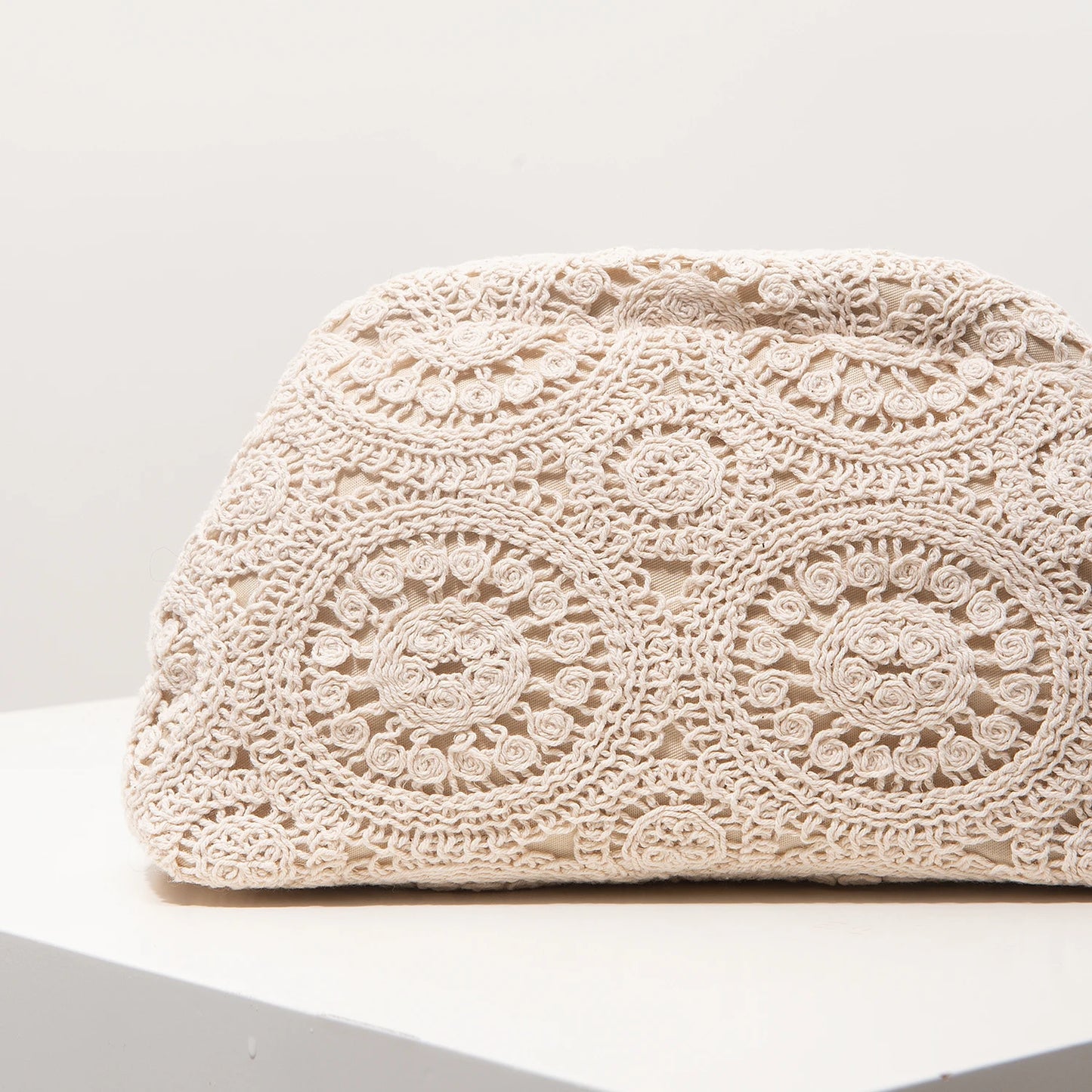 Pattern hollow woven bag, simple clutch bag, Bohemian clip bag, holiday casual straw purse, beach bag (random pattern)